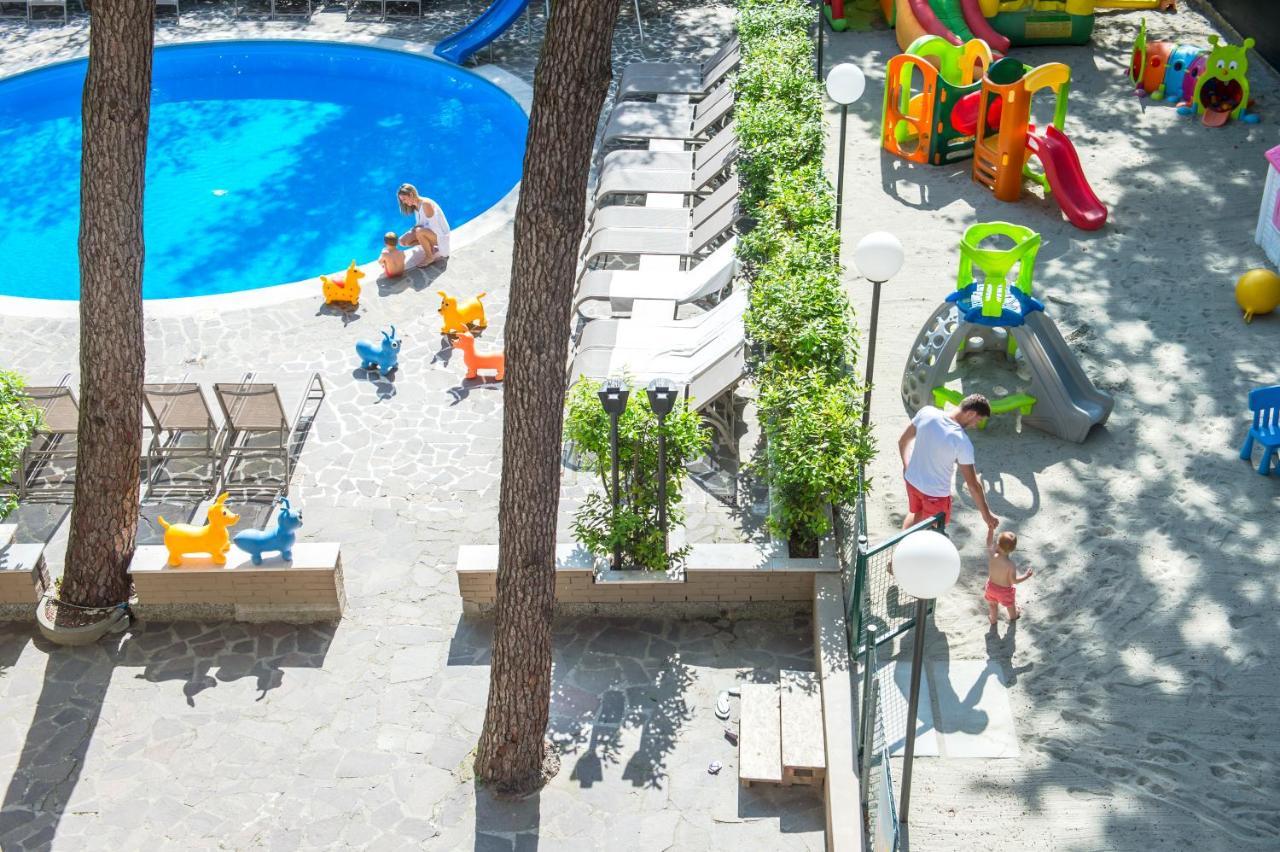 Meridiana Family&Nature Hotel Marina Romea Exterior foto